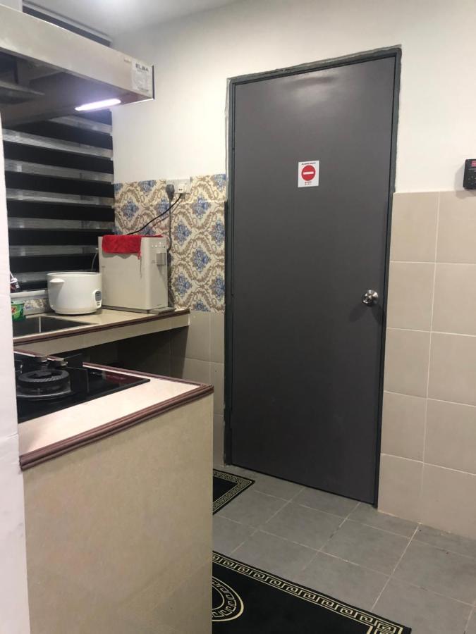 Ramadhina Eagle Eye View Home2Stay Emerald Avenue Brincsang Kültér fotó