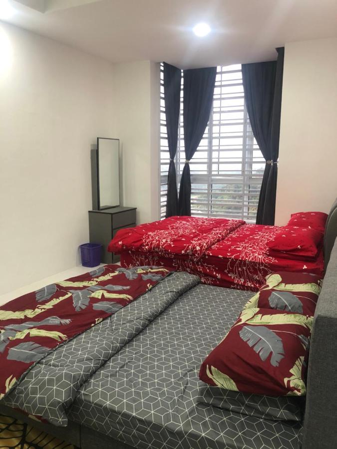 Ramadhina Eagle Eye View Home2Stay Emerald Avenue Brincsang Kültér fotó