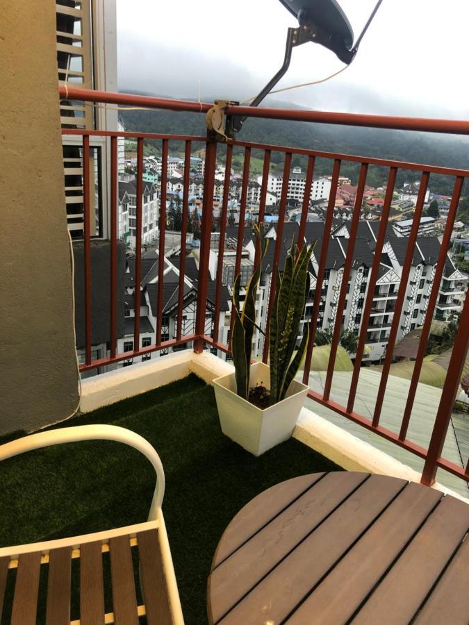 Ramadhina Eagle Eye View Home2Stay Emerald Avenue Brincsang Kültér fotó