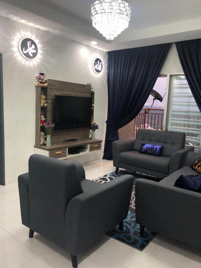 Ramadhina Eagle Eye View Home2Stay Emerald Avenue Brincsang Kültér fotó