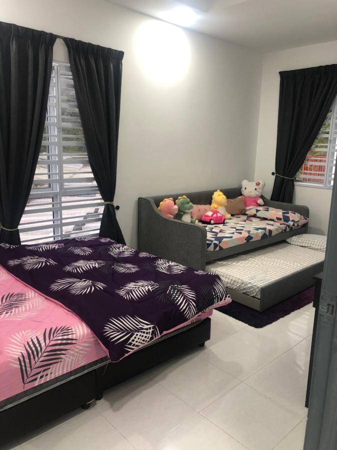 Ramadhina Eagle Eye View Home2Stay Emerald Avenue Brincsang Kültér fotó