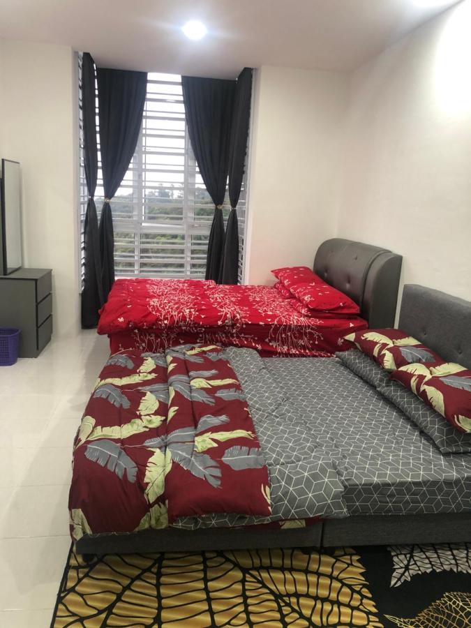 Ramadhina Eagle Eye View Home2Stay Emerald Avenue Brincsang Kültér fotó