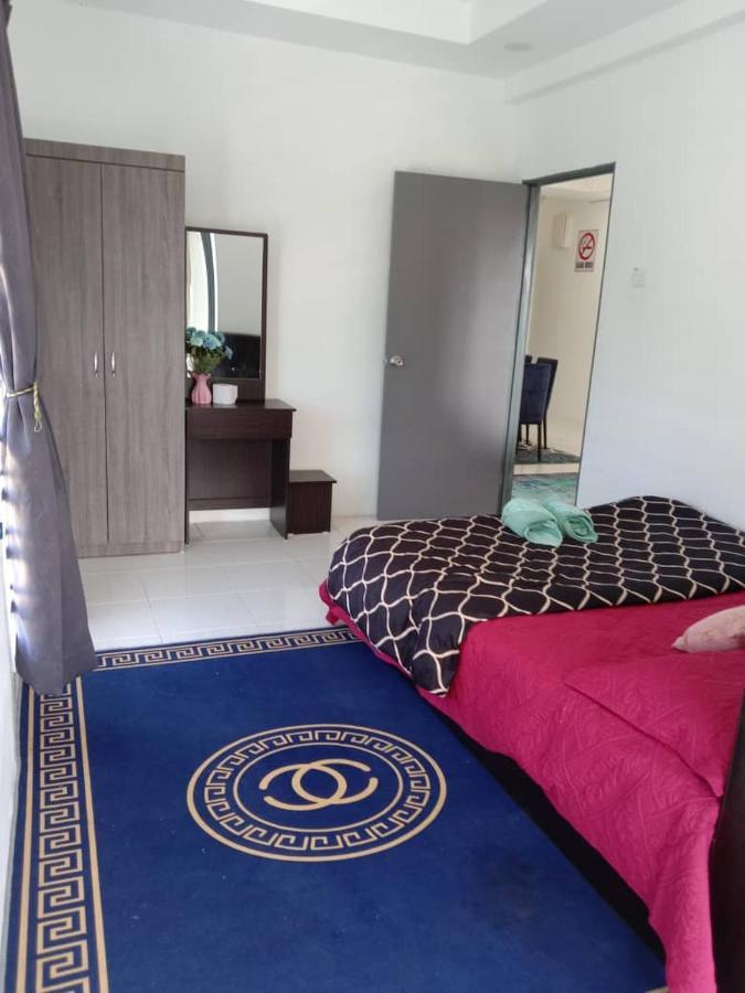 Ramadhina Eagle Eye View Home2Stay Emerald Avenue Brincsang Kültér fotó